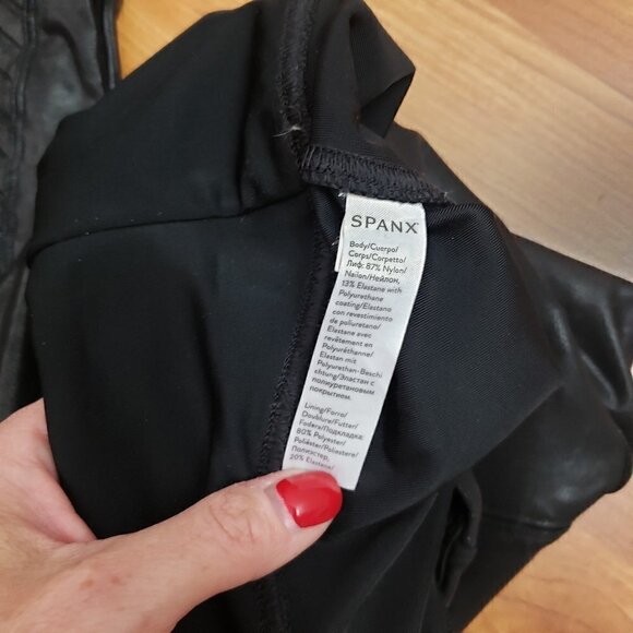 SPANX | Faux Leather Moto Leggings High Rise Quilted - Picture 6 of 13